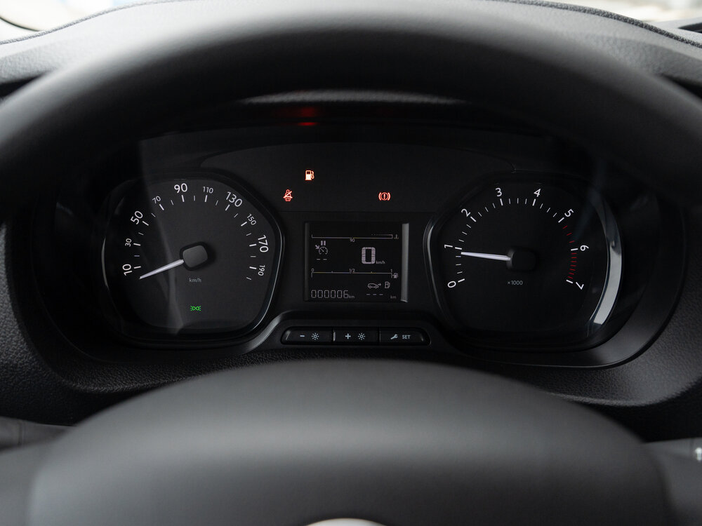 /images/pages/catalog/Fiat Scudo L2H1/Fiat_Scudo_L2H1_16.jpg